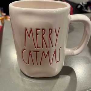 Rae Dunn merry catmas mug